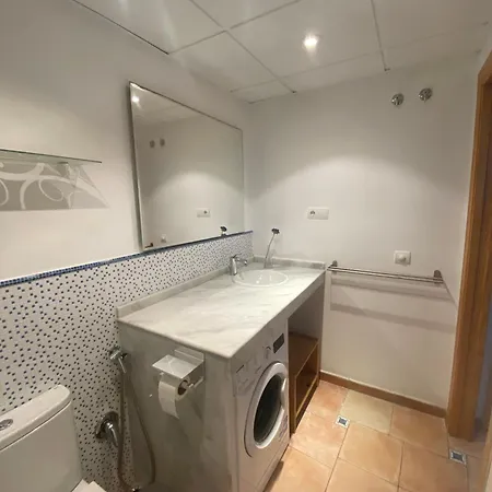 Piso En 2º Linea De Playa Boliches 아파트